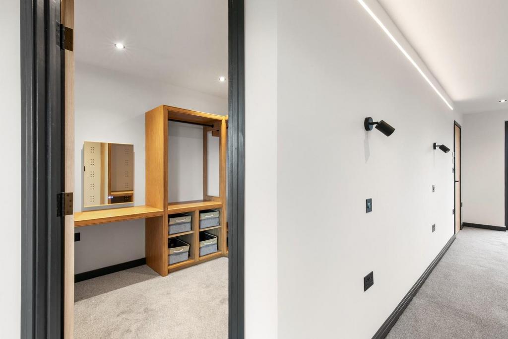 Principle Dressing Room.jpg