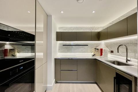 2 bedroom apartment to rent, Parkside Apartments, London, W12