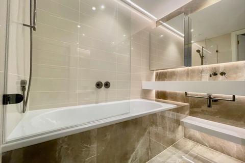 2 bedroom apartment to rent, Parkside Apartments, London, W12