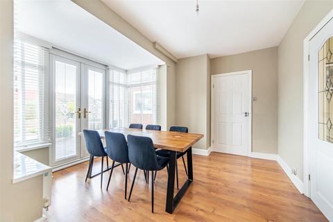 3 bedroom semi-detached house for sale, Chatsworth Gardens, Westerhope, NE5