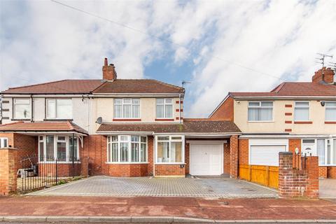 3 bedroom semi-detached house for sale, Chatsworth Gardens, Westerhope, NE5