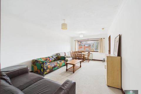 undefined, Hollin Court, Crawley RH10