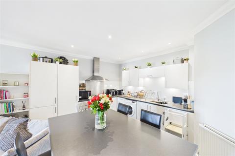 2 bedroom apartment for sale, London Road, Binfield, Berkshire, RG42