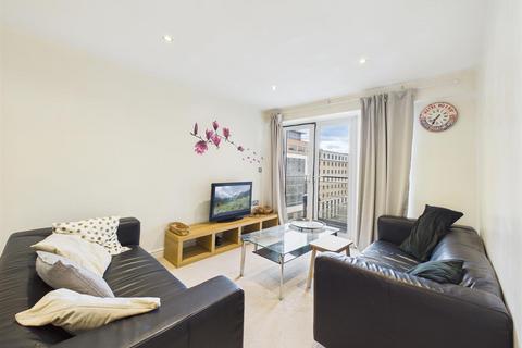 2 bedroom apartment to rent, The Bar, Newcastle Upon Tyne