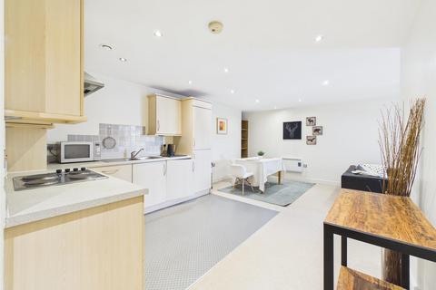 2 bedroom apartment to rent, The Bar, Newcastle Upon Tyne