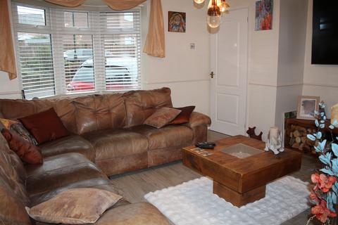 3 bedroom detached house for sale, Acer Close, Pinxton, Nottinghamshire. NG16 6RB