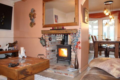 3 bedroom detached house for sale, Acer Close, Pinxton, Nottinghamshire. NG16 6RB