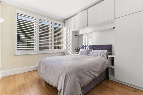 2 bedroom apartment to rent, Forum Magnum Square, London, SE1