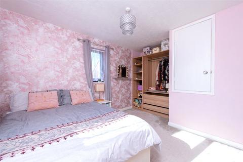 undefined, Crookham Close, Tadley, Hampshire, RG26