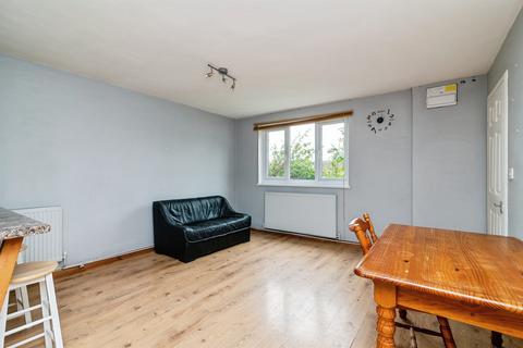 4 bedroom end of terrace house for sale, Pearmain Drive, Nottingham