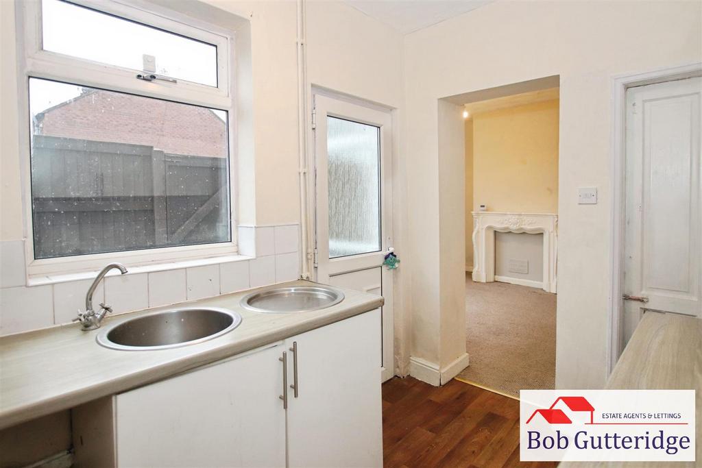 Fitted kitchen