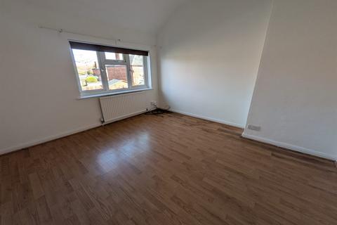 3 bedroom end of terrace house to rent, George Avenue, Beeston, NG9 1HD