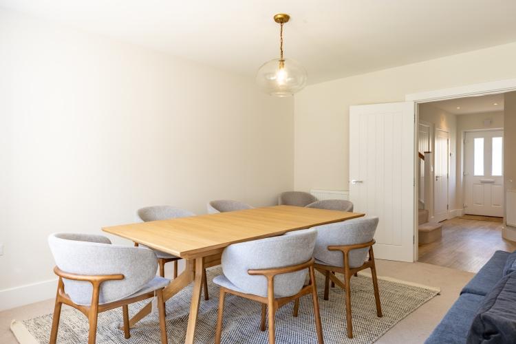 2 Olivers Close (26)