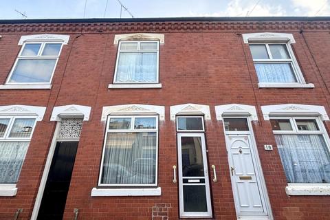 3 bedroom terraced house to rent, Coral Street