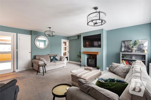 4 bedroom detached house for sale, Doddinghurst Road, Brentwood, Essex, CM15