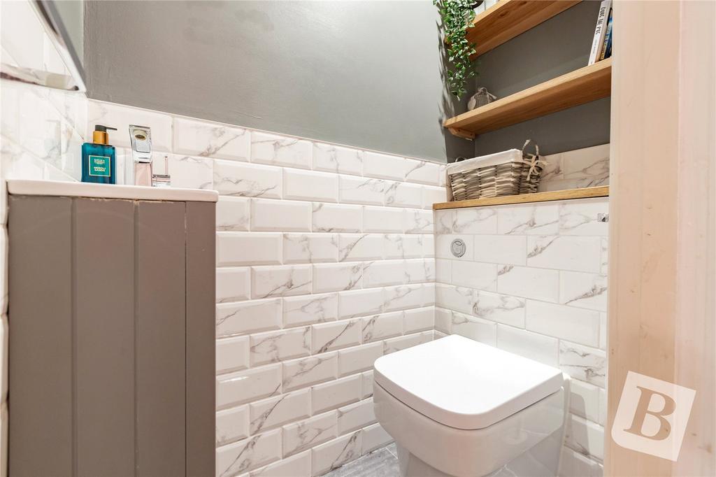 Cloakroom/WC
