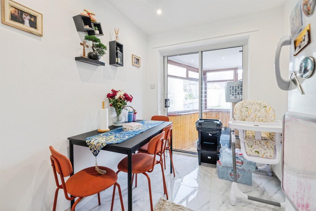 Kitchen / Diner