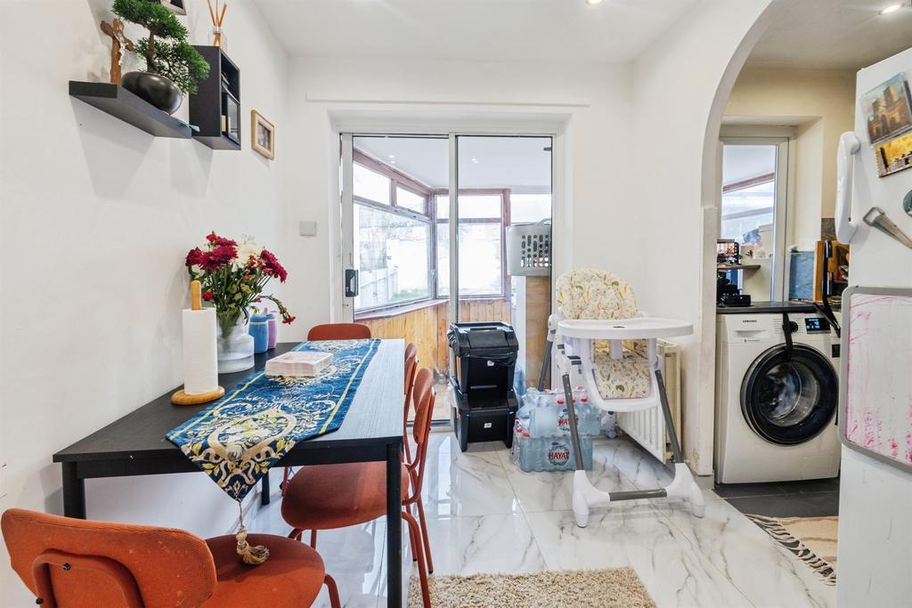 Kitchen / Diner