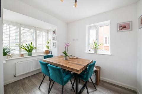 3 bedroom end of terrace house for sale, Sandcross Lane, Reigate, RH2