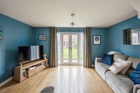 3 bedroom end of terrace house for sale, Roebuck Chase, Wath-Upon-Dearne, Rotherham