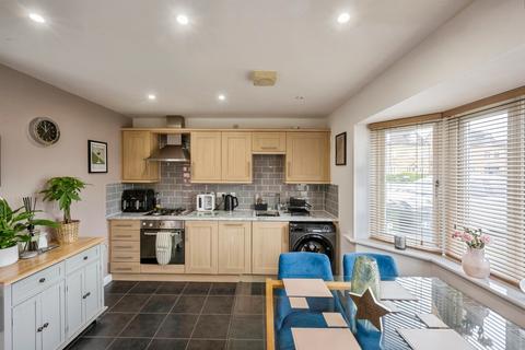 3 bedroom end of terrace house for sale, Roebuck Chase, Wath-Upon-Dearne, Rotherham