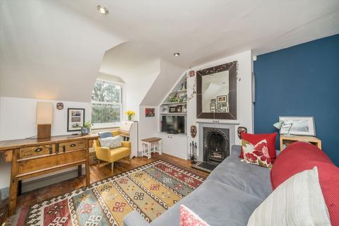 1 bedroom flat for sale, Victoria Avenue, SURBITON KT6