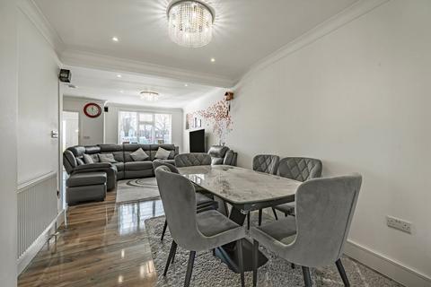 undefined, Barnsbury Crescent, Surbiton KT5