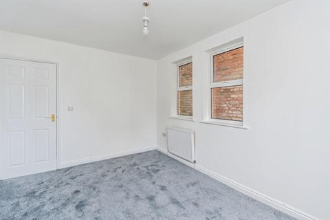 2 bedroom maisonette for sale, Station Road North, Totton, Southampton