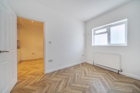 undefined, Brighton Road South Croydon CR2