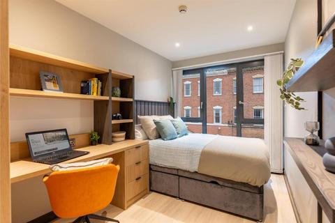 1 bedroom in a flat share to rent, Surrey Street, Bristol BS2