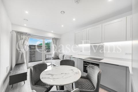 Studio to rent, Halcyon House, Royal Eden Docks, 3 Eden Place, Royal Docks, London, E16