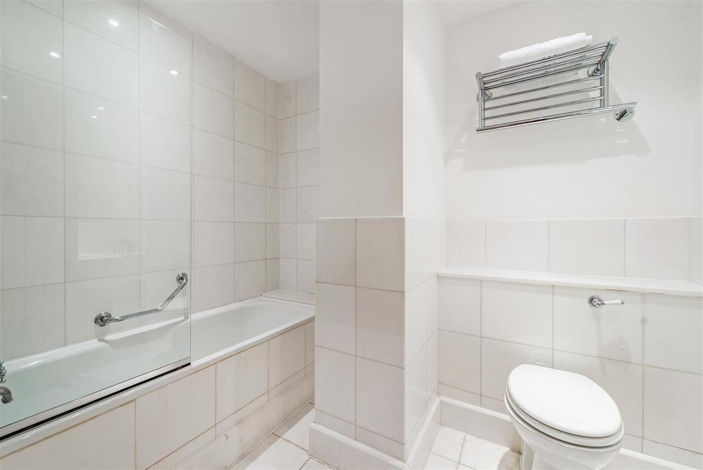 Bathroom.jpg