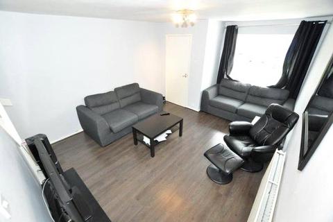 2 bedroom end of terrace house for sale, Wooburn Close, Uxbridge, UB8