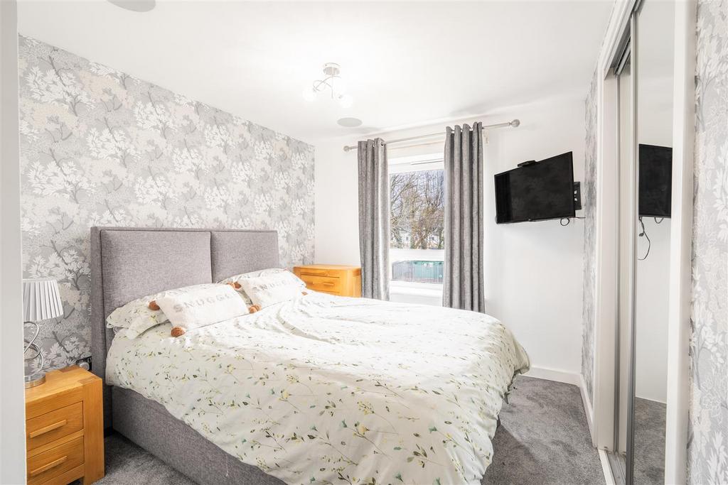Bedroom.one.jpg