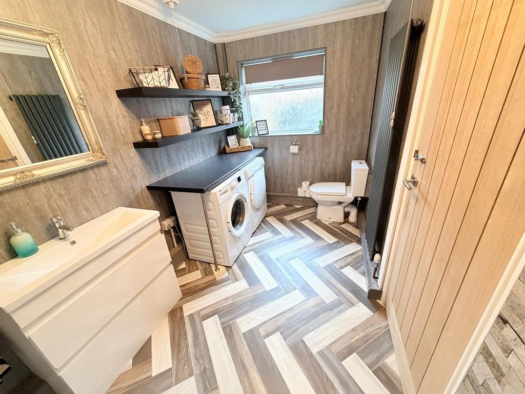 Utility /shower room