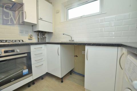 undefined, High Road, Woodford Green, IG8