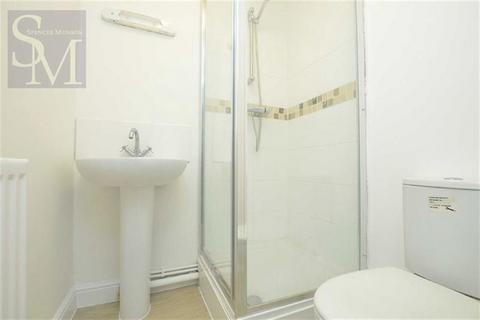undefined, High Road, Woodford Green, IG8
