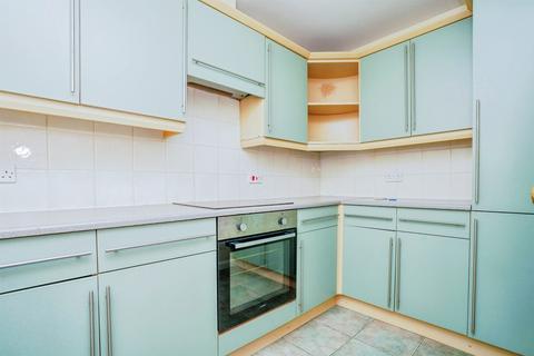 2 bedroom apartment for sale, Falkland Mount, Leeds