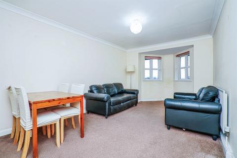 2 bedroom apartment for sale, Falkland Mount, Leeds