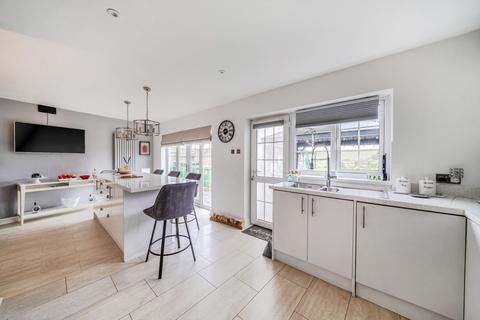 undefined, Charlton Road, Shepperton, Surrey, TW17