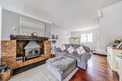 4 bedroom semi-detached house for sale, Charlton Road, Shepperton, Surrey, TW17