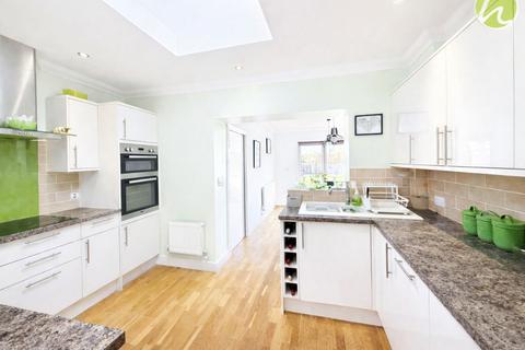 2 bedroom semi-detached house for sale, Lampits Hill Avenue, Corringham, SS17