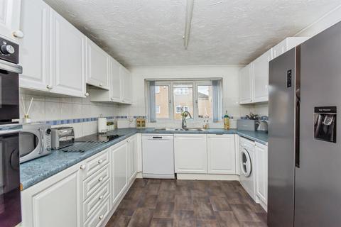 3 bedroom semi-detached house for sale, Apeldoorn Walk, Wisbech