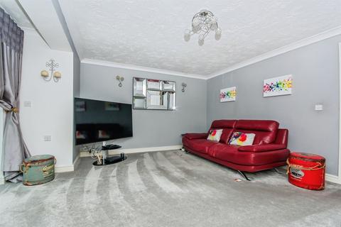 3 bedroom semi-detached house for sale, Apeldoorn Walk, Wisbech