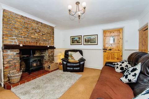 3 bedroom character property for sale, Old Main Road, Fosdyke, Boston