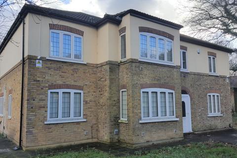 undefined, High Street, Cranford, TW5