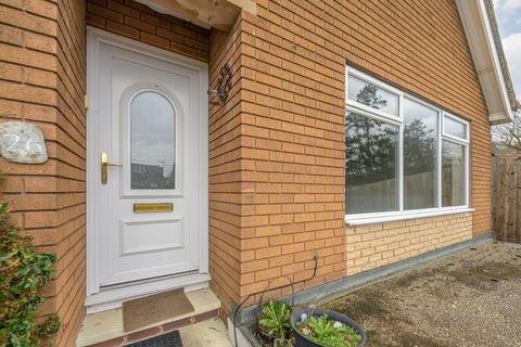 4 bedroom detached house for sale, Straits Road, Dudley