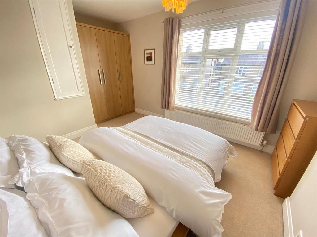 Bed 1 other angle showing fitted wardrobes.jpg
