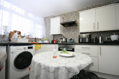 undefined, Chapman Street, Shadwell, London E1