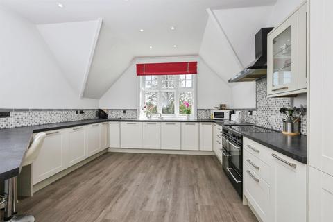 3 bedroom apartment for sale, Denton Road, Eastbourne
